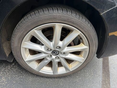 Used 2017 MAZDA MAZDA3 Touring w/ Popular Equipment Package FWD image 7