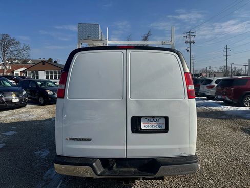 Used 2019 Chevrolet Express 2500 w/ Driver Convenience Package RWD image 4