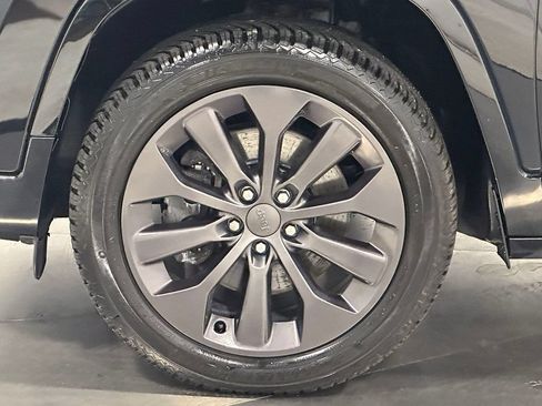 Used 2019 Jeep Cherokee High Altitude AWD/4WD image 17