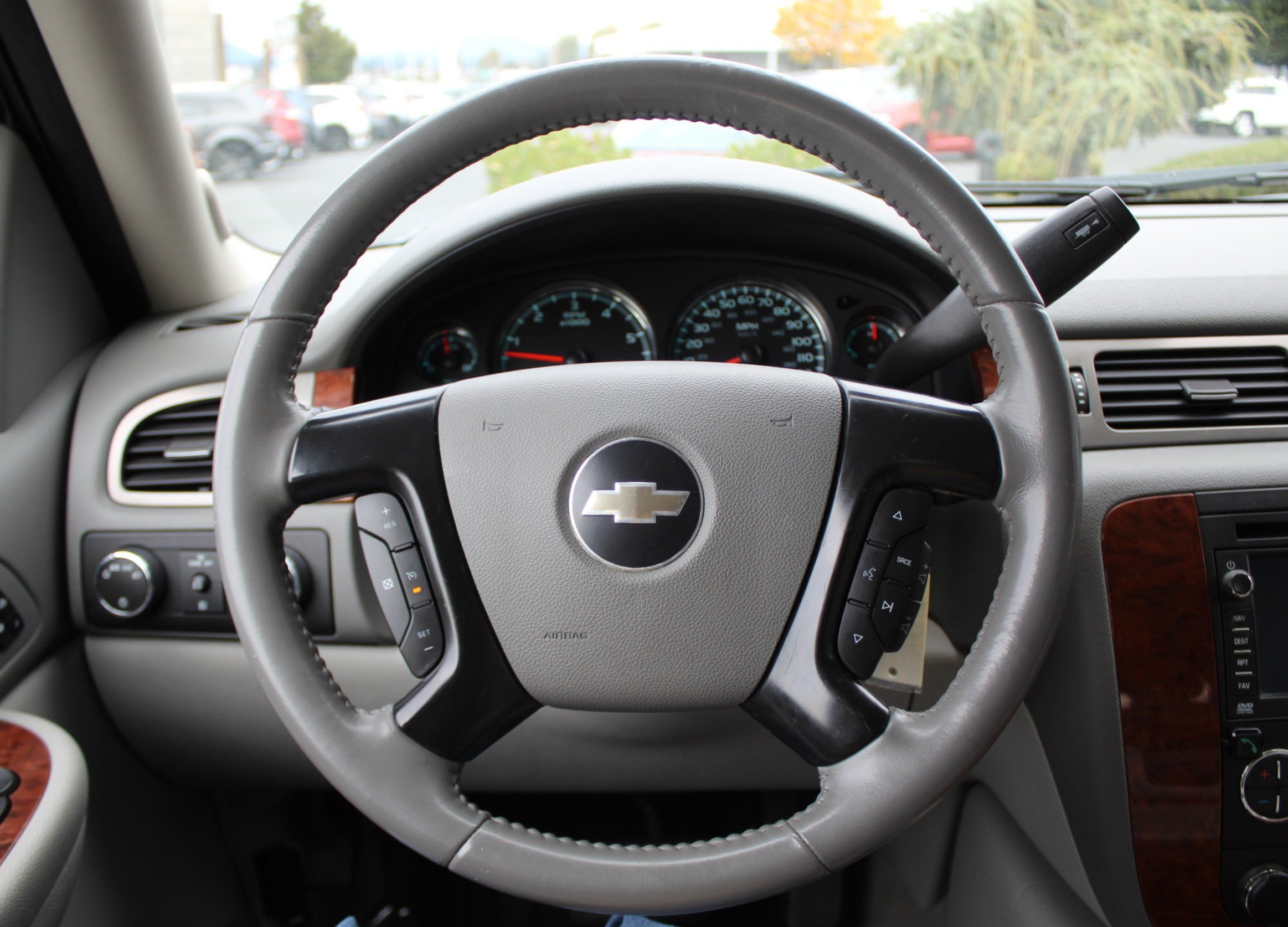Used 2008 Chevrolet Tahoe LTZ w/ LTZ Preferred Equipment Group AWD/4WD image 31