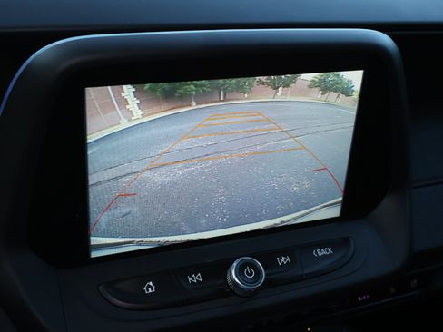 Used 2016 Chevrolet Camaro LT RWD image 5