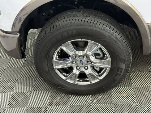 Used 2016 Ford F150 Lariat w/ Equipment Group 502A Luxury image 12