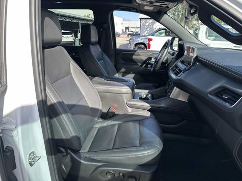 Used 2023 Chevrolet Tahoe LT w/ LT Signature Package RWD image 20