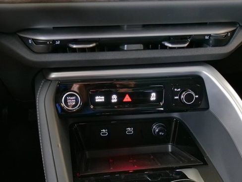 New 2025 Audi Q5 Prestige image 25