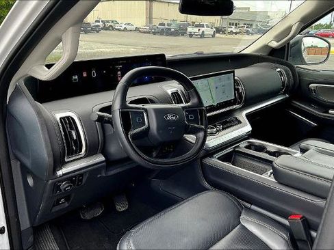 Certified 2025 Ford Expedition Max Platinum AWD/4WD image 10