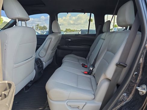 Used 2019 Honda Passport EX-L image 12