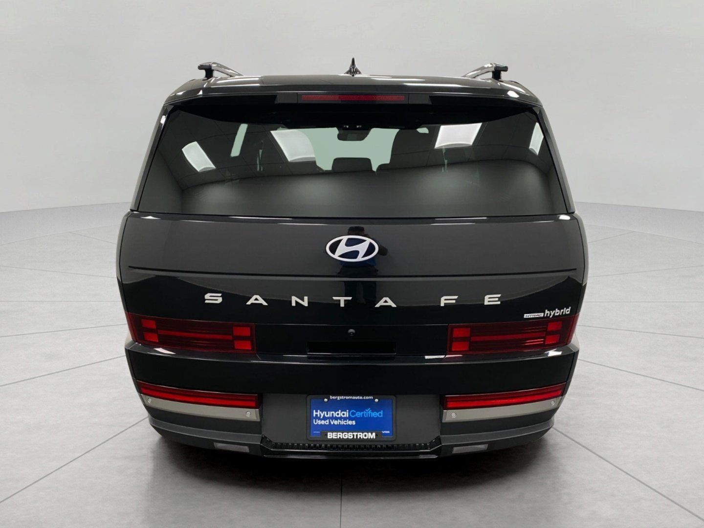 Certified 2024 Hyundai Santa Fe Limited AWD/4WD image 4