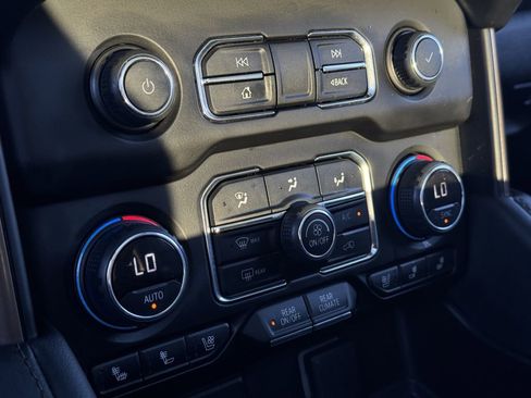 Used 2024 Chevrolet Tahoe High Country w/ Premium Package 2 image 20