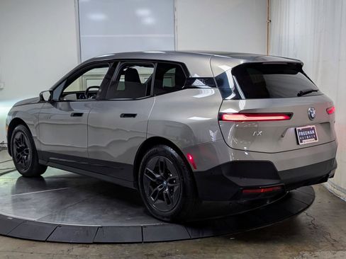 Used 2024 BMW iX xDrive50 w/ Convenience Package image 7