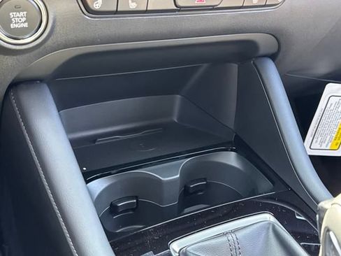 New 2025 MAZDA MAZDA3 Hatchback w/Premium Plus Pkg image 15