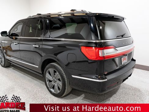 Used 2019 Lincoln Navigator L Reserve image 3