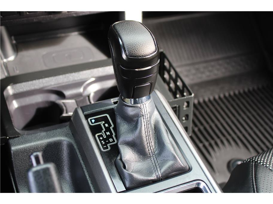 Used 2019 Toyota Tacoma TRD Sport w/ Exterior Package AWD/4WD image 33