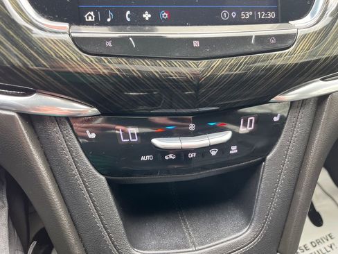 Used 2021 Cadillac XT6 Premium Luxury FWD image 15