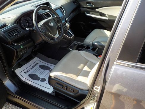 Used 2015 Honda CR-V Touring image 10