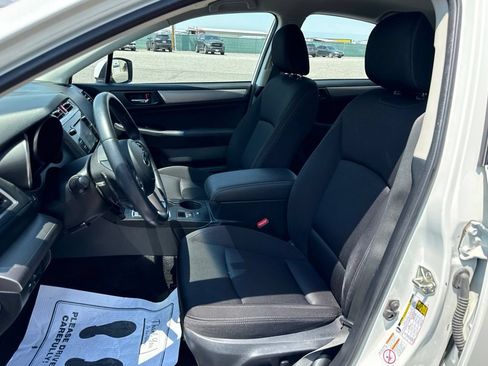 Used 2015 Subaru Legacy 2.5i Premium AWD/4WD image 10