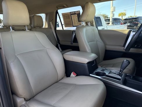 Used 2022 Toyota 4Runner SR5 image 32