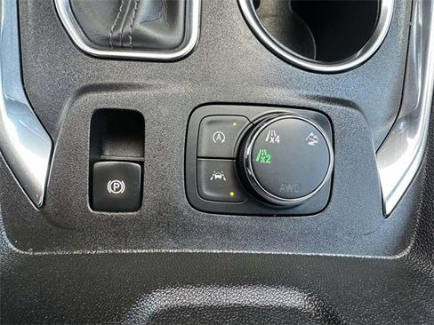 Certified 2023 Chevrolet Traverse LT image 31