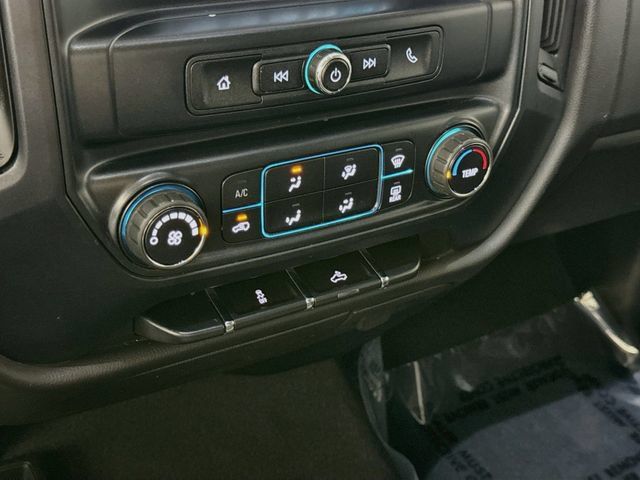 Used 2019 Chevrolet Silverado 1500 Custom w/ Custom Convenience Package AWD/4WD image 16