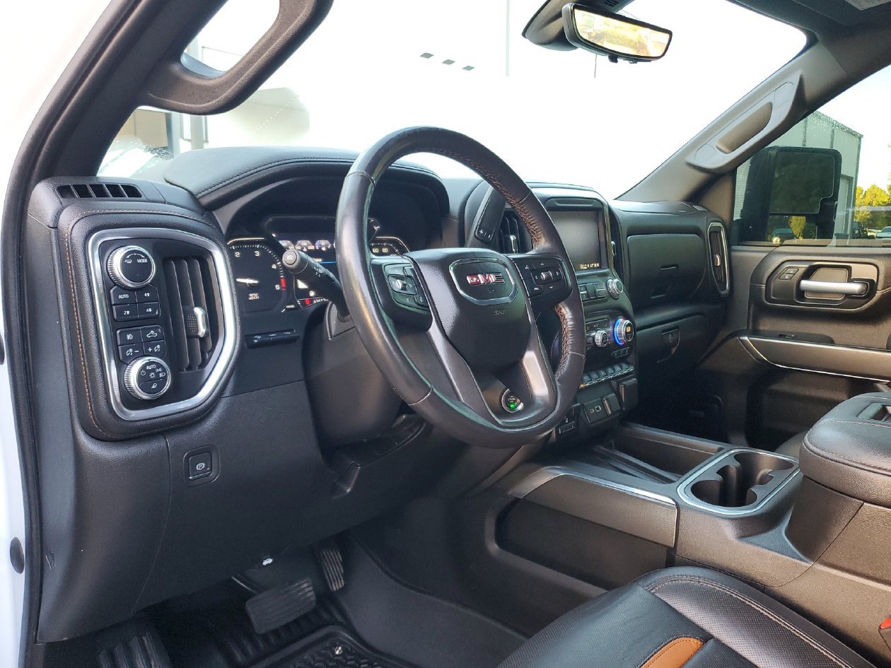 Used 2021 GMC Sierra 2500 AT4 w/ AT4 Premium Plus Package AWD/4WD image 19