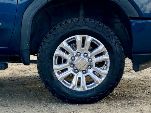 Used 2023 GMC Sierra 3500 Denali w/ Denali Ultimate Package image 18