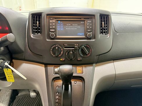 Used 2019 Nissan NV200 SV w/ Navigation Package image 15