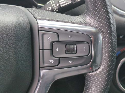 Used 2025 Chevrolet Blazer LT FWD image 16