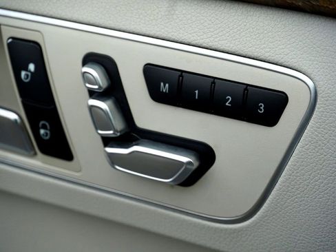 Used 2016 Mercedes-Benz E 350 Sedan image 21