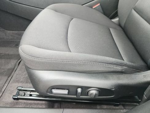 Used 2021 Chevrolet Malibu LT FWD image 21