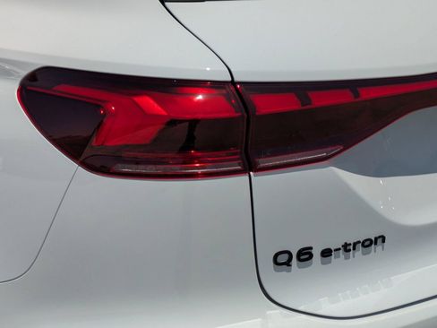 New 2027 Audi Q6 e-tron Premium Plus AWD/4WD image 14