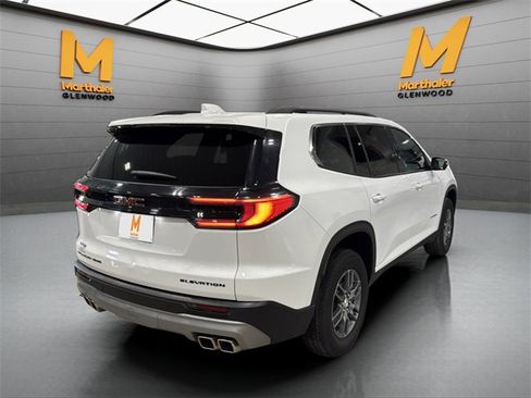 Used 2025 GMC Acadia Elevation image 8