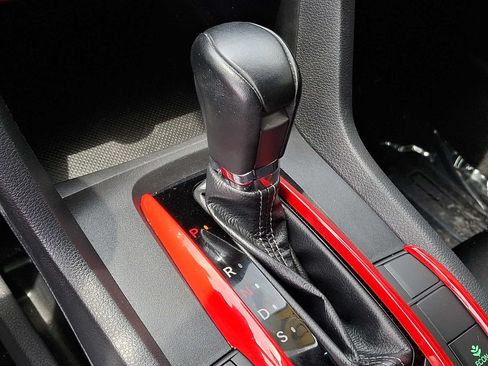 Used 2021 Honda Civic Sport image 11