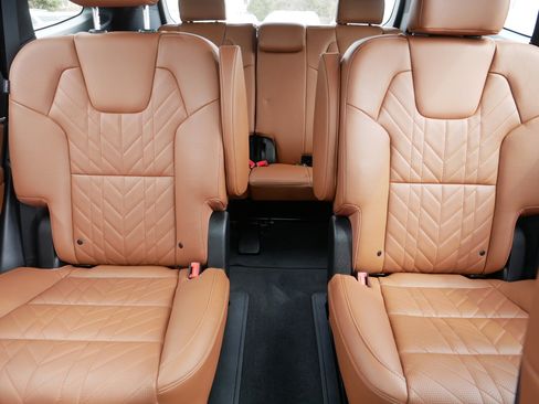 Certified 2025 Kia Telluride SX Prestige X-Line image 13