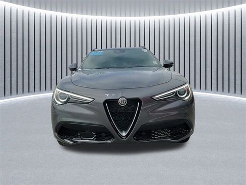 Used 2023 Alfa Romeo Stelvio Ti w/ Active Assist Plus Package image 8