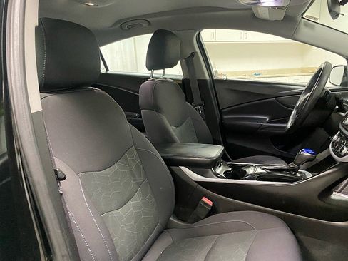 Used 2017 Chevrolet Volt LT image 14