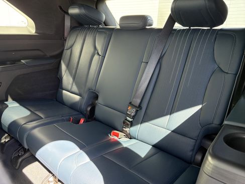 Certified 2025 Cadillac Escalade IQ Luxury 2 w/ LPO, Premium Carpet Package AWD/4WD image 19