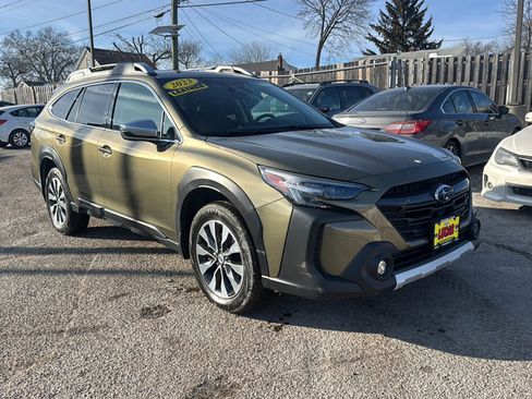 Used 2023 Subaru Outback Touring image 4