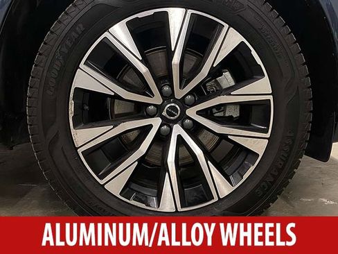 Used 2023 Volvo XC60 B5 Plus FWD image 7