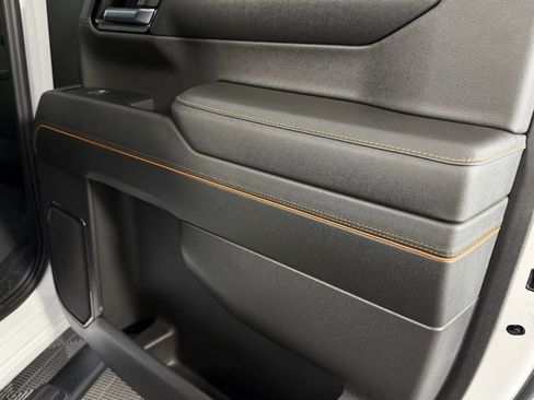 Used 2023 GMC Sierra 1500 AT4 w/ AT4 Preferred Package image 29