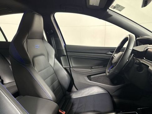 Used 2024 Volkswagen Golf R 2.0T image 12
