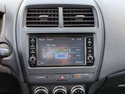 Used 2025 Mitsubishi Outlander Sport ES AWD/4WD image 18