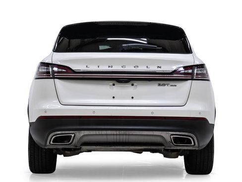 Used 2020 Lincoln Nautilus Reserve w/ Equipment Group 201A AWD/4WD image 7