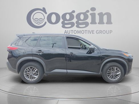 Used 2023 Nissan Rogue S AWD/4WD image 6