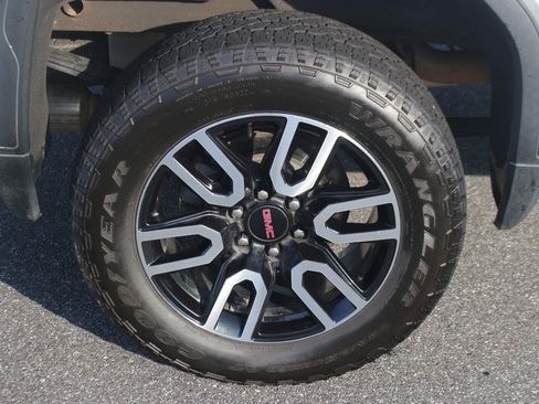 Used 2021 GMC Sierra 1500 AT4 w/ AT4 Value Package AWD/4WD image 41