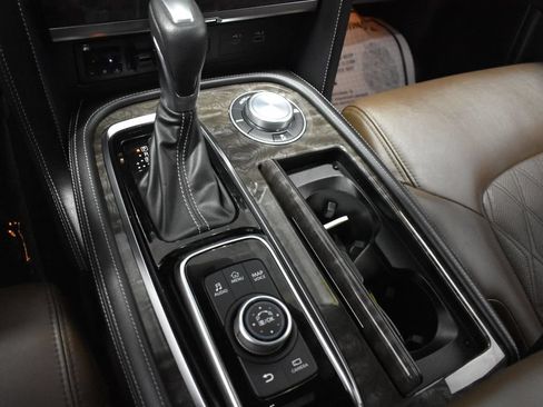 Used 2023 Nissan Armada Platinum w/ Cargo Package AWD/4WD image 20