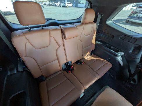Certified 2024 Kia Telluride SX Prestige X-Line AWD/4WD image 25