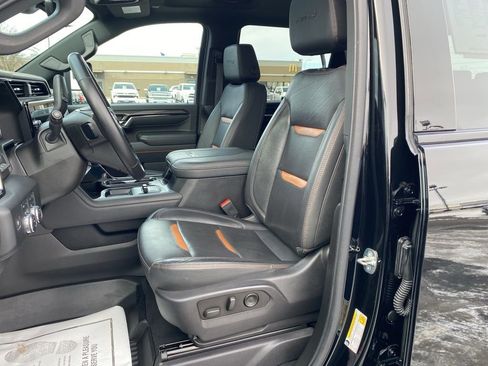 Used 2024 GMC Sierra 2500 AT4 w/ AT4 Premium Plus Package image 11