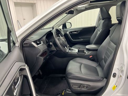 Used 2024 Toyota RAV4 Limited image 20