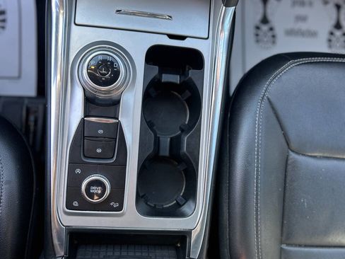 Used 2021 Ford Explorer Limited w/ Equipment Group 301A image 15