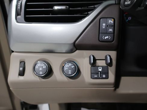 Used 2016 Chevrolet Suburban LT AWD/4WD image 32