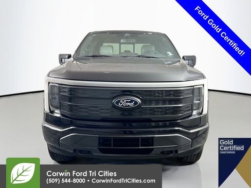 Used 2024 Ford F150 Lightning Platinum image 4